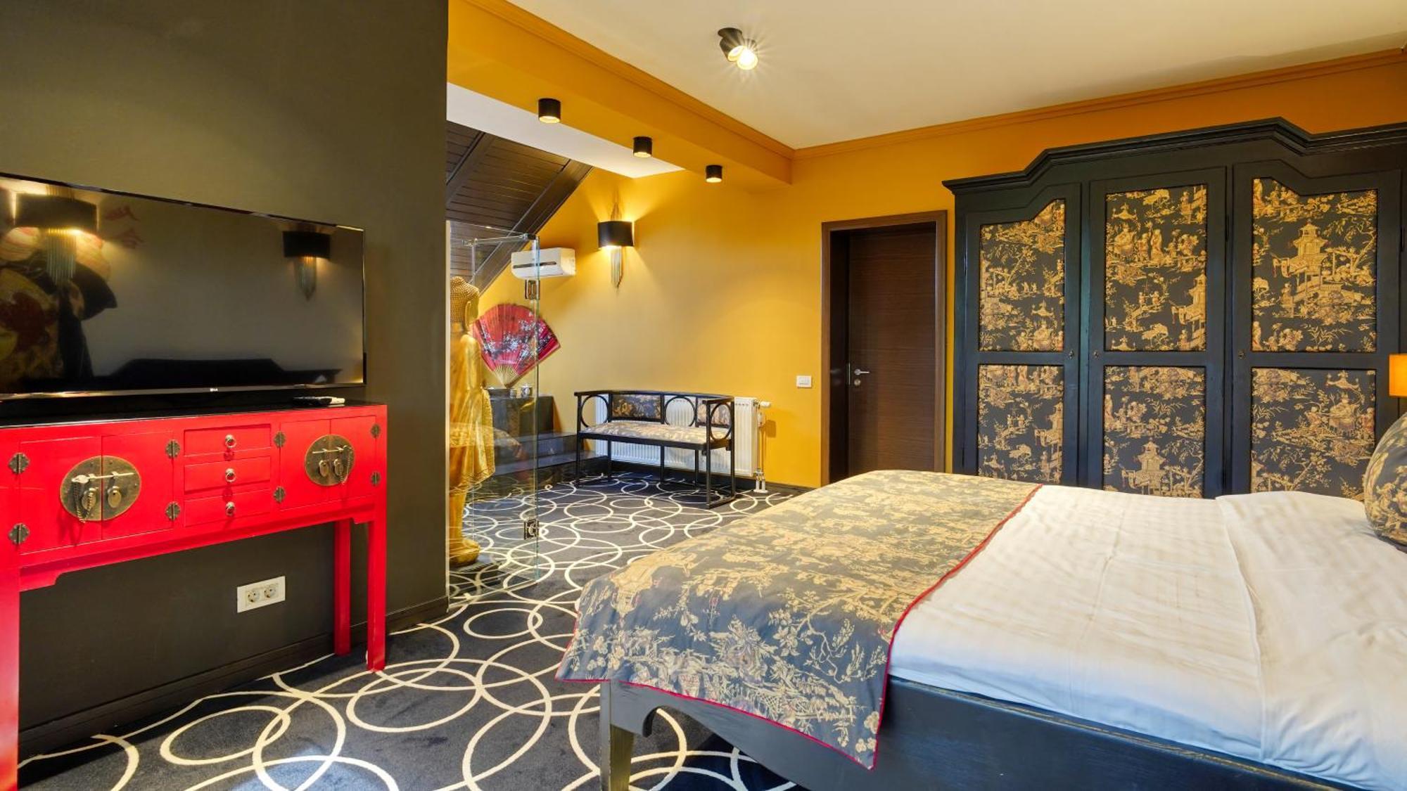 Relax In Style Boutique Hotel (Adults Only) Брашов Экстерьер фото