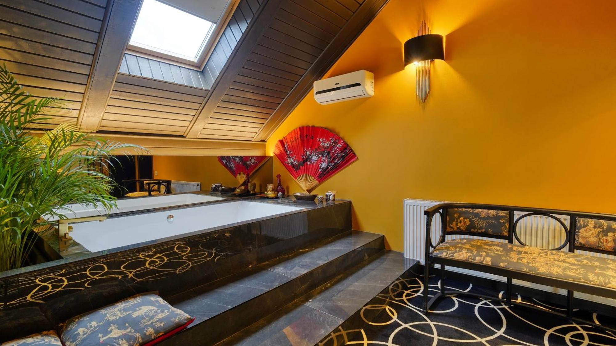 Relax In Style Boutique Hotel (Adults Only) Брашов Экстерьер фото